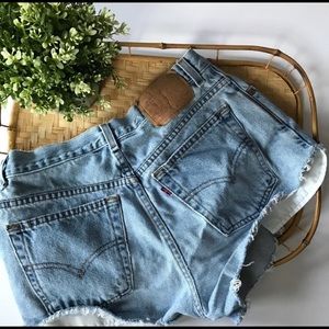 Vintage 501 Levi's cutoff jean shorts